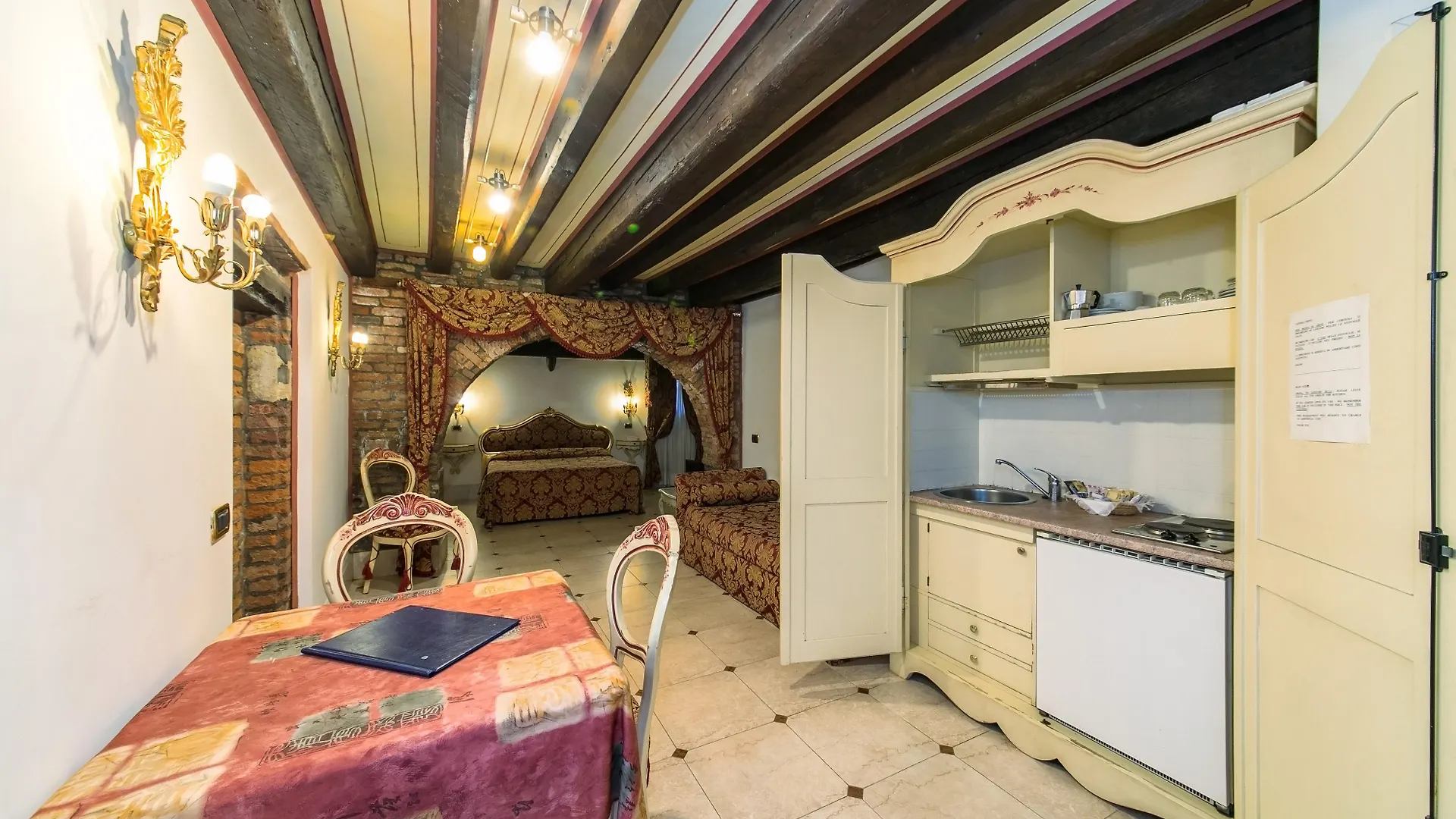 Hotel Pantalon Venice 3*,  Italy