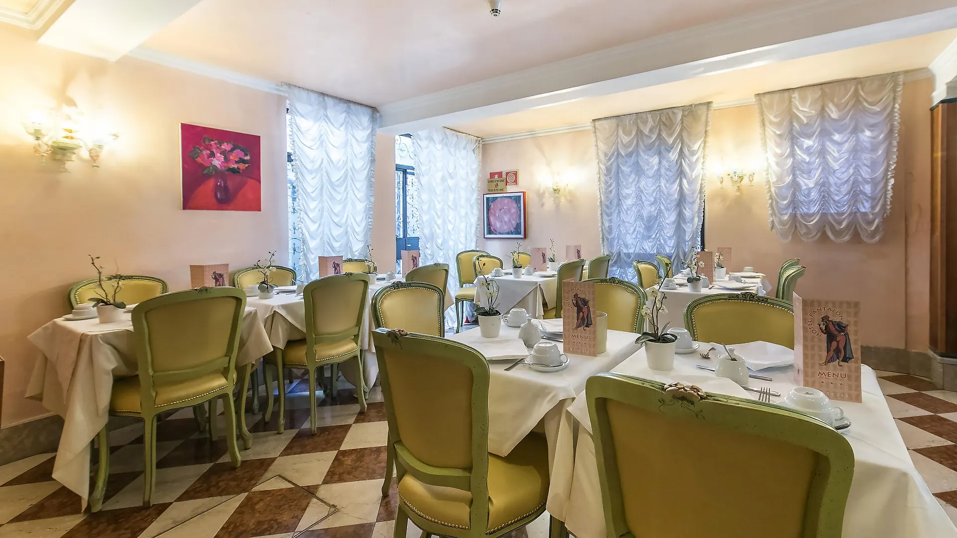 Hotel Pantalon Venice